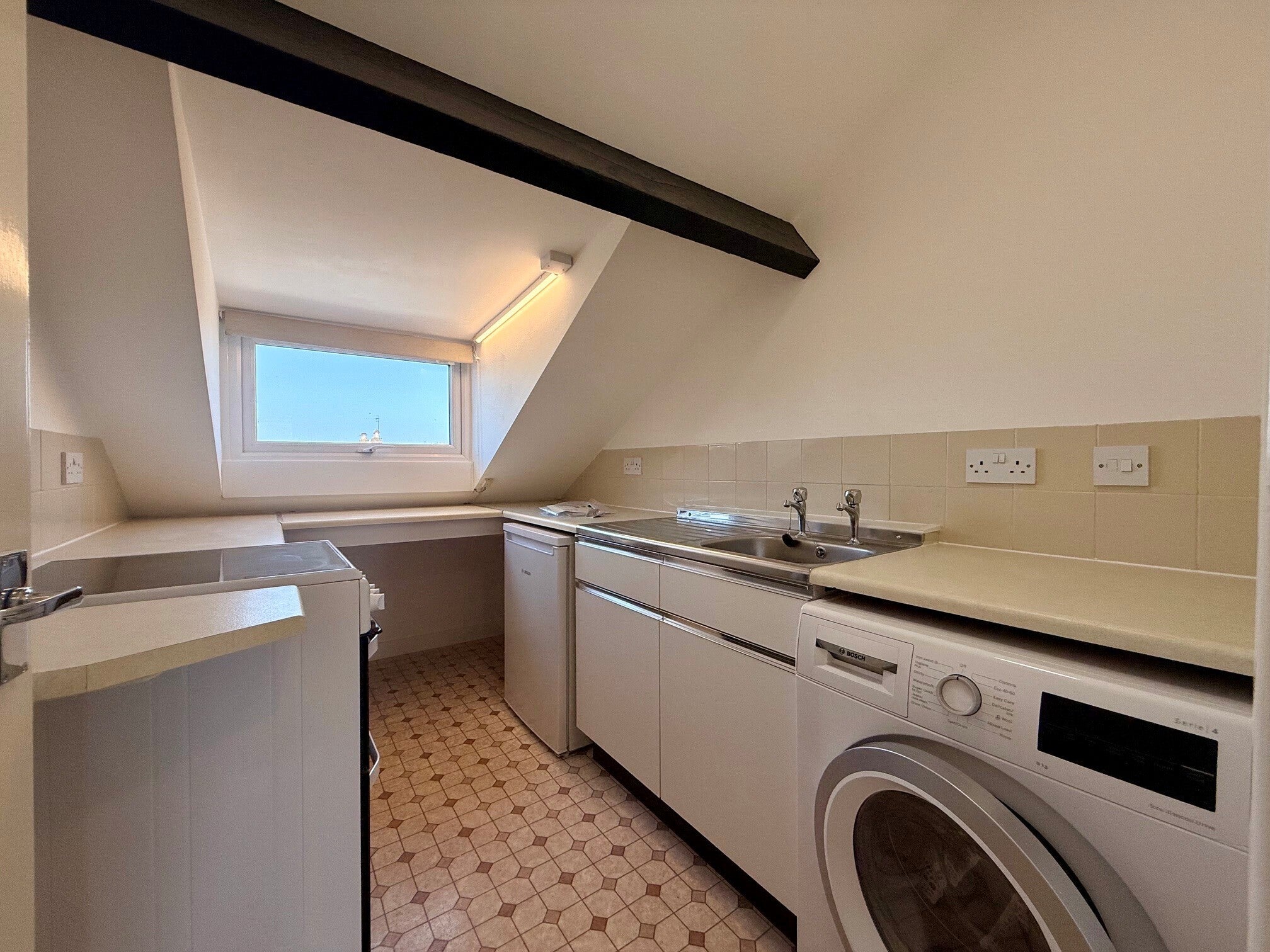 Flat Ombersley Road in Worcester