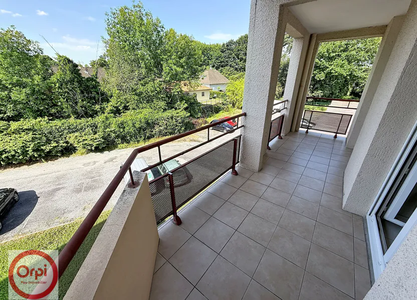 Appartement Promenade Saint-Julien à Lons