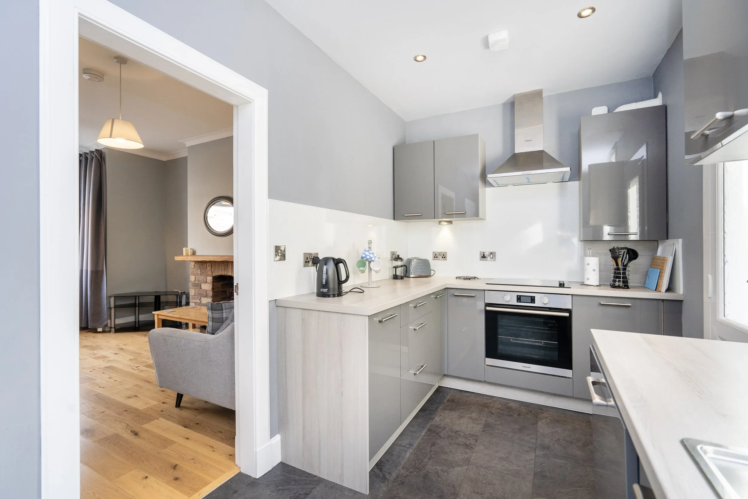 House Dunsmuir Court in City of Edinburgh