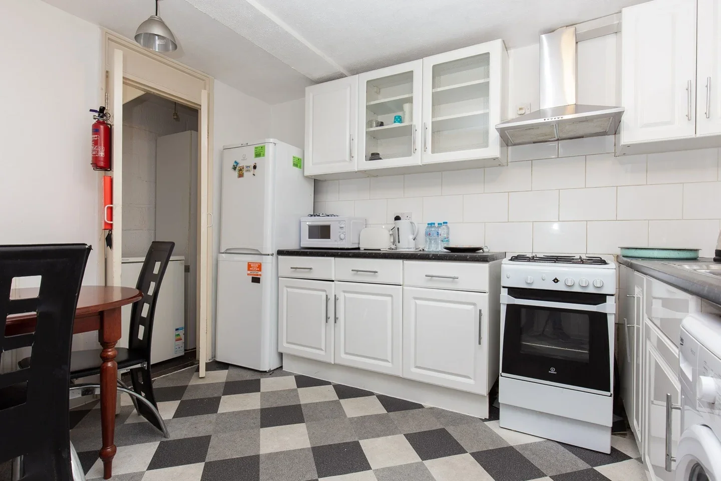 Flat Sutherland Road in Greater London