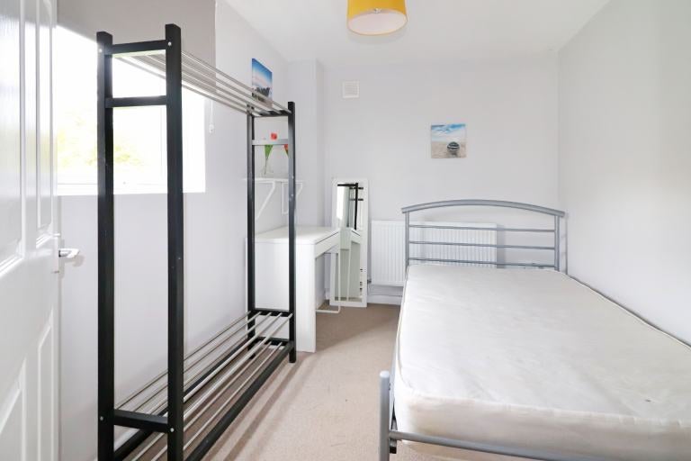 Room Hayfield Road in Oxford