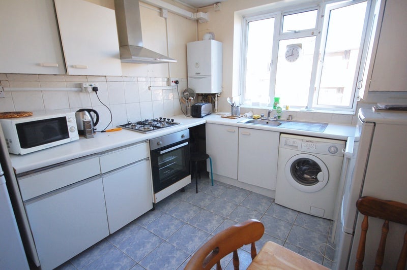 Room Kilburn Vale in Greater London