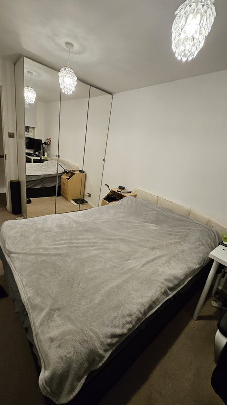 Room Goswell Road in Greater London
