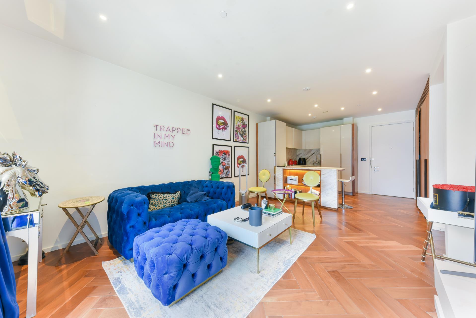 Flat New Mill Road in Greater London