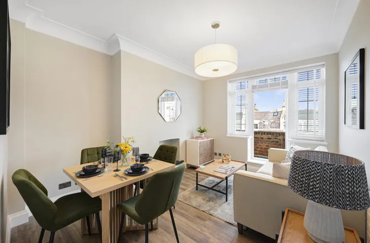 Flat Phillimore Walk in Greater London