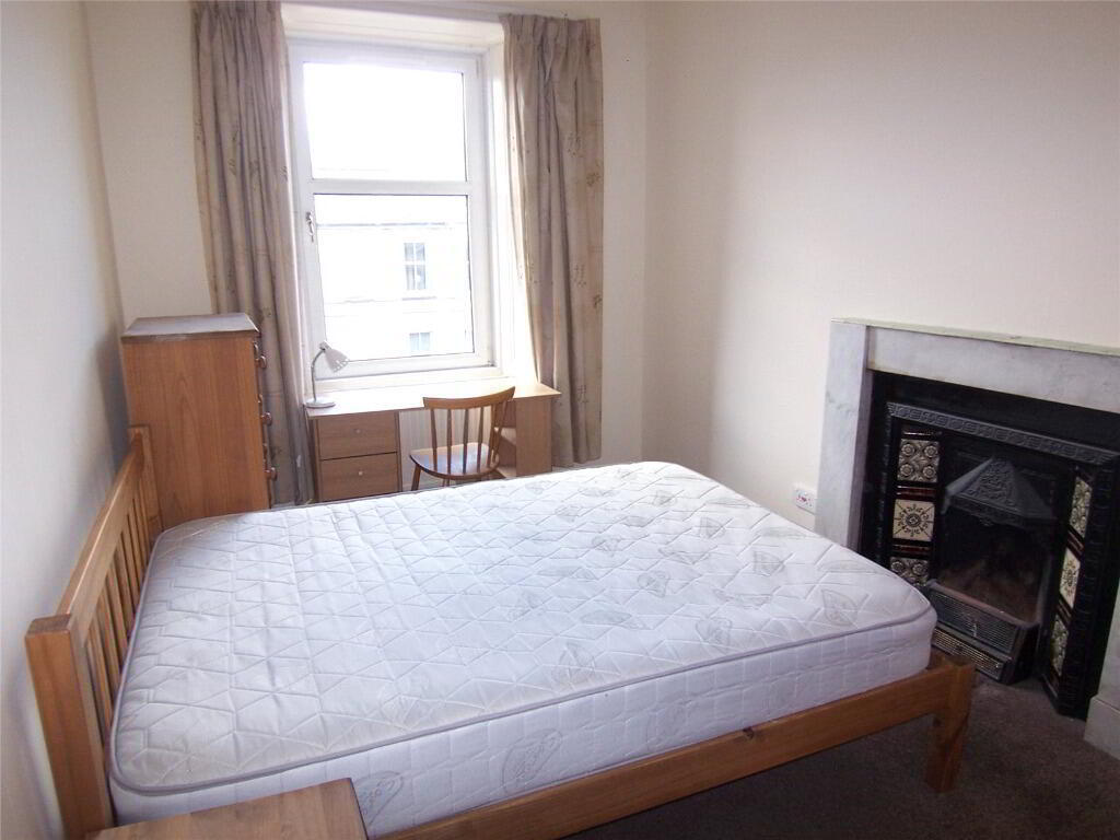 Flat New Mart Road in City of Edinburgh