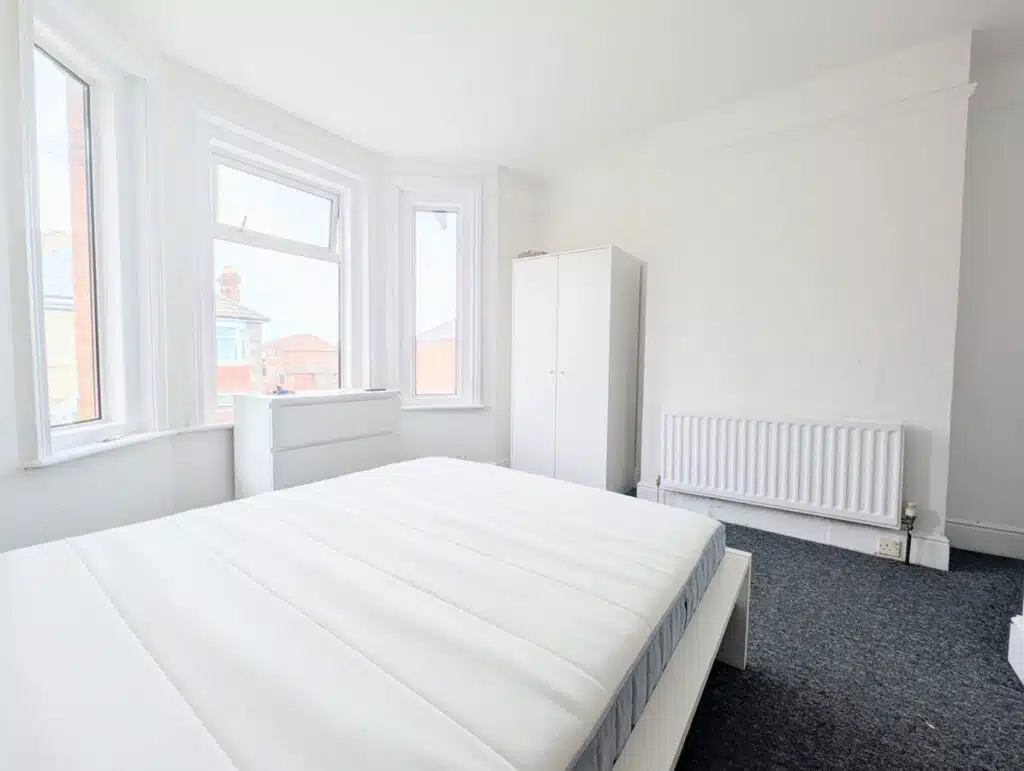 Room Hankinson Road in Bournemouth