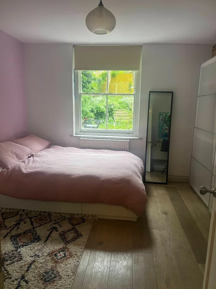 Room Alexandra Drive in Greater London