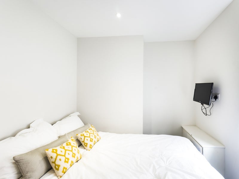 Room Slaney Street in Newcastle-under-Lyme