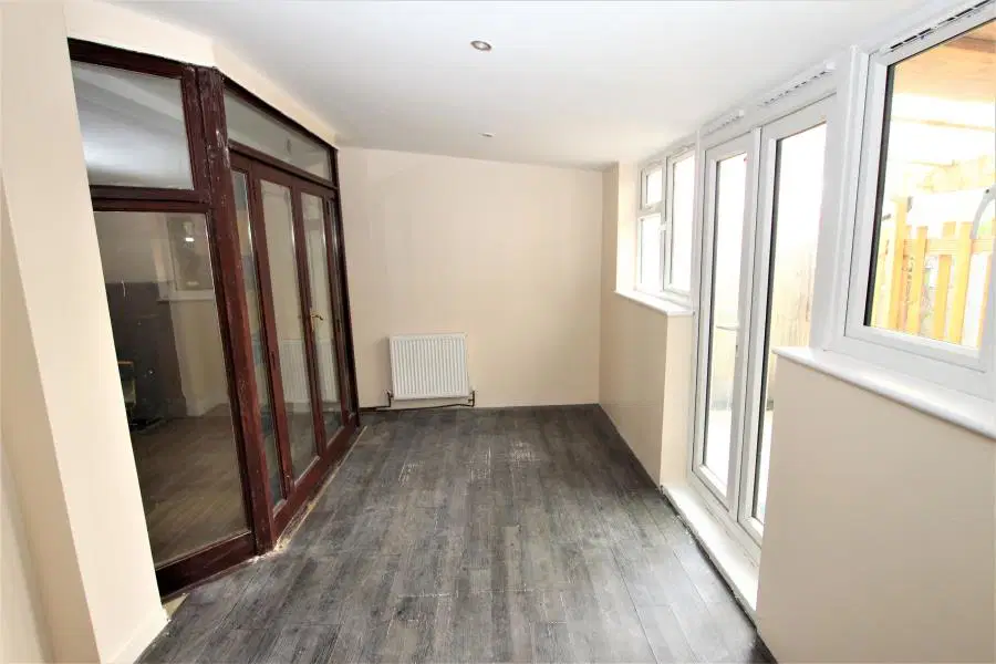 House Dryden Road in Greater London
