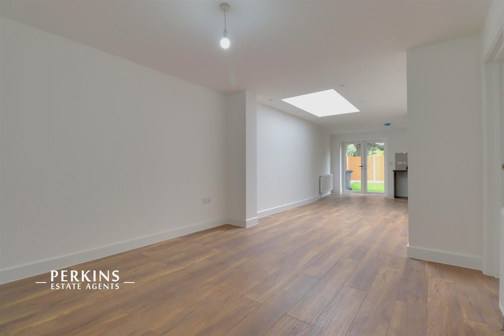 Flat Garrick Road in Greater London