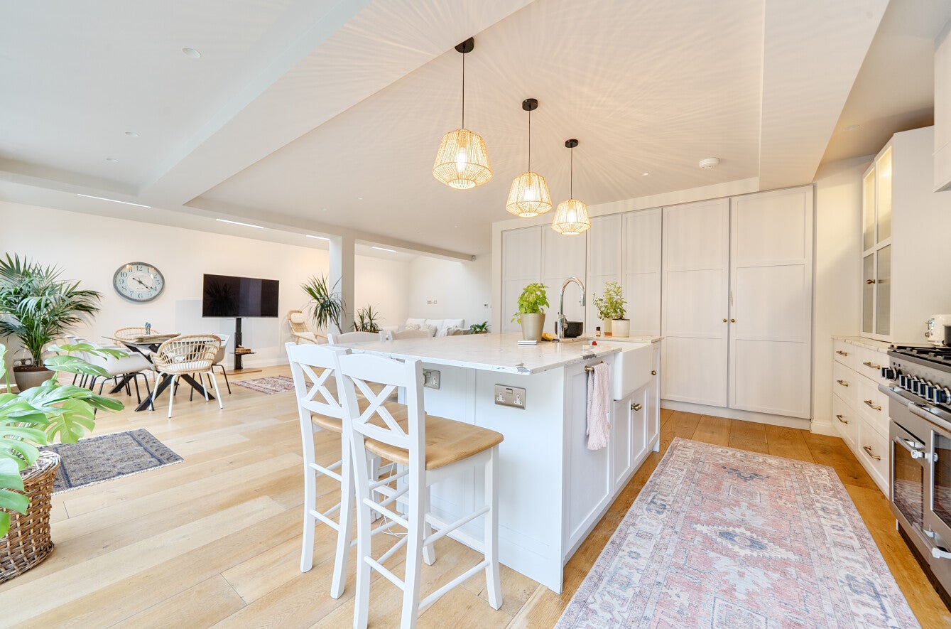 House Greenway Close in Greater London