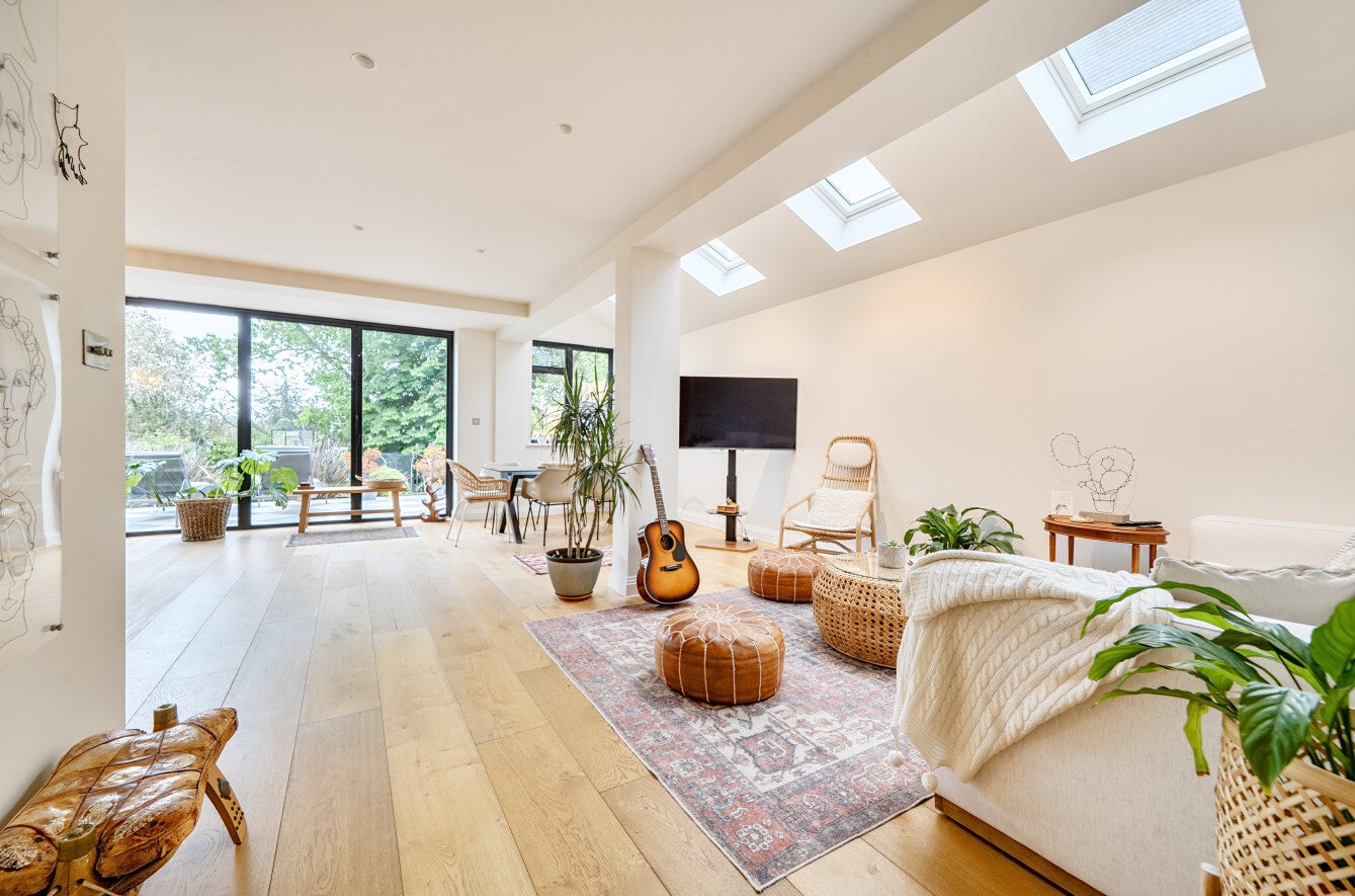 House Greenway Close in Greater London