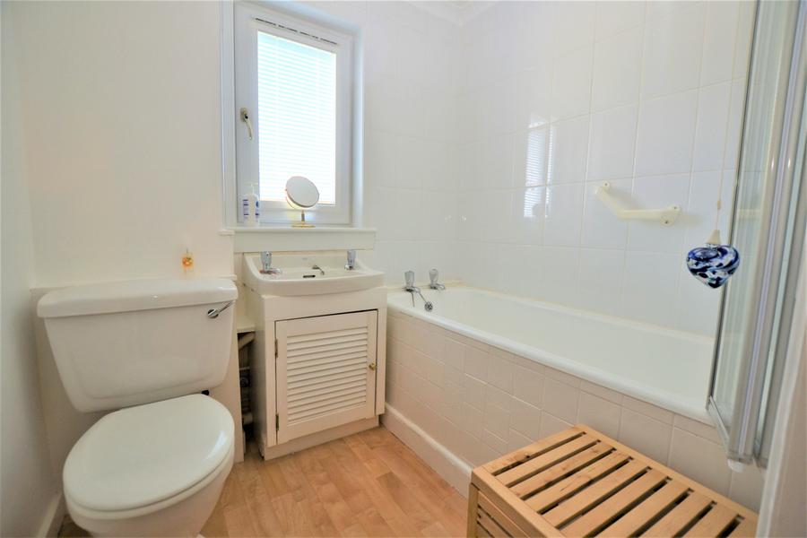 Flat Ransome Gardens in City of Edinburgh