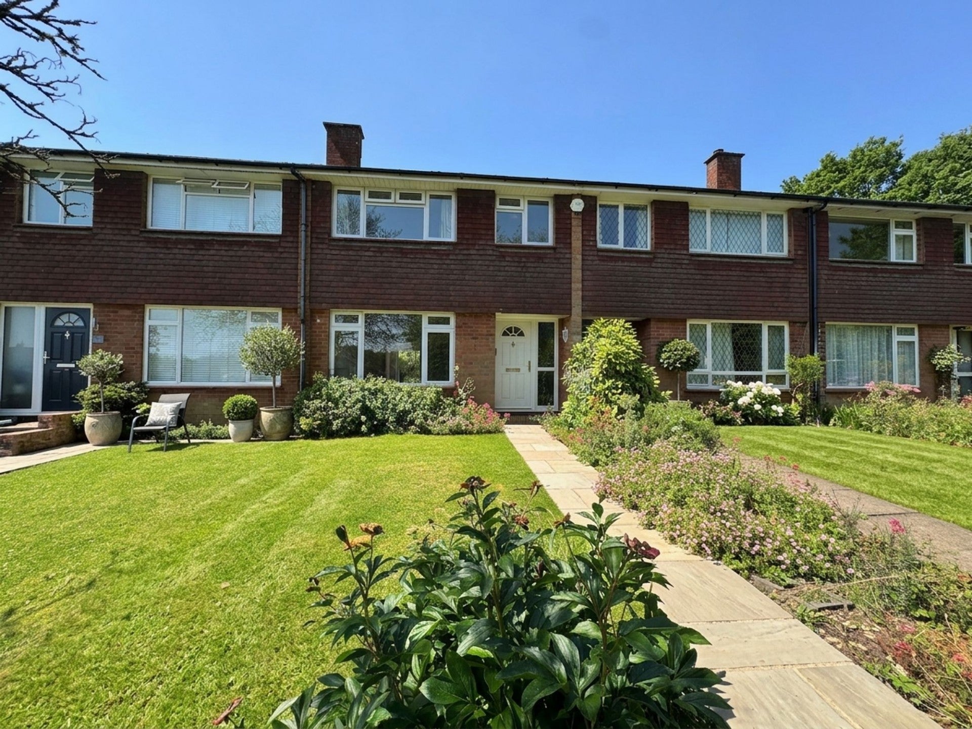 House Court Lawns in Tylers Green