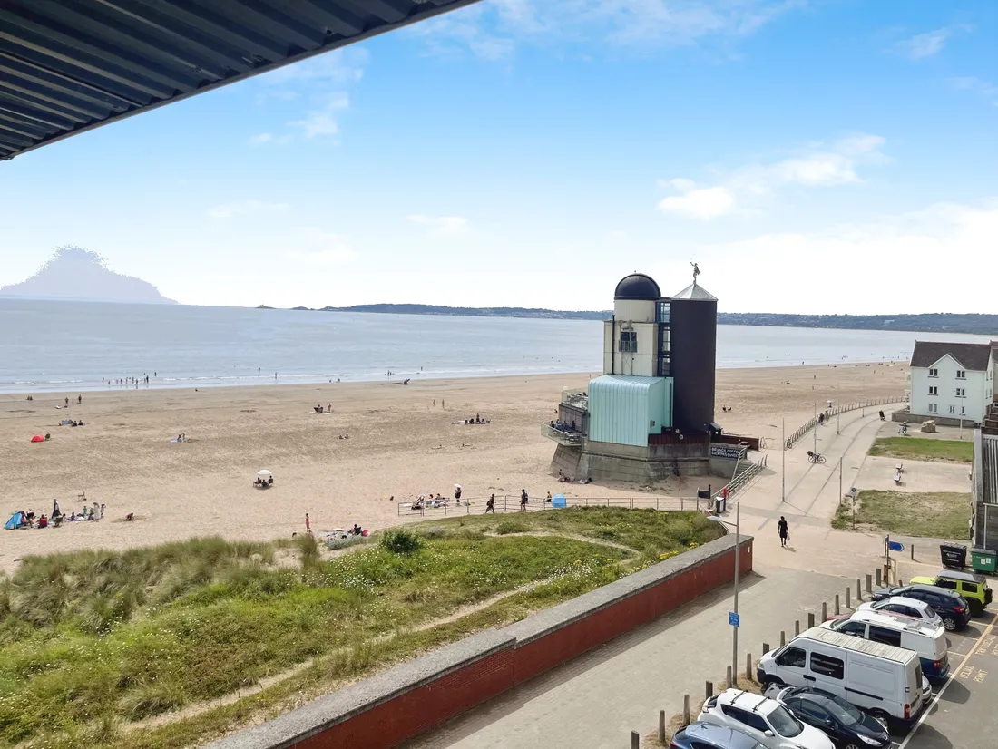 Flat St. Christopher's Court in Swansea
