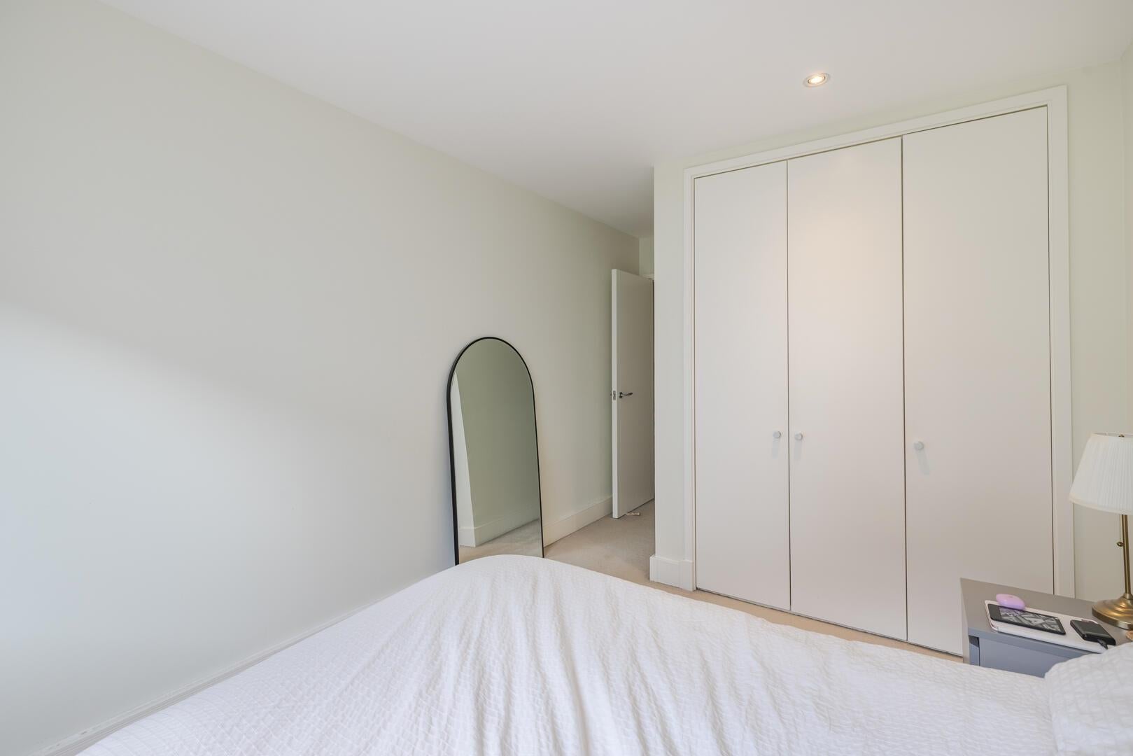 Flat Chepstow Place in City of Westminster