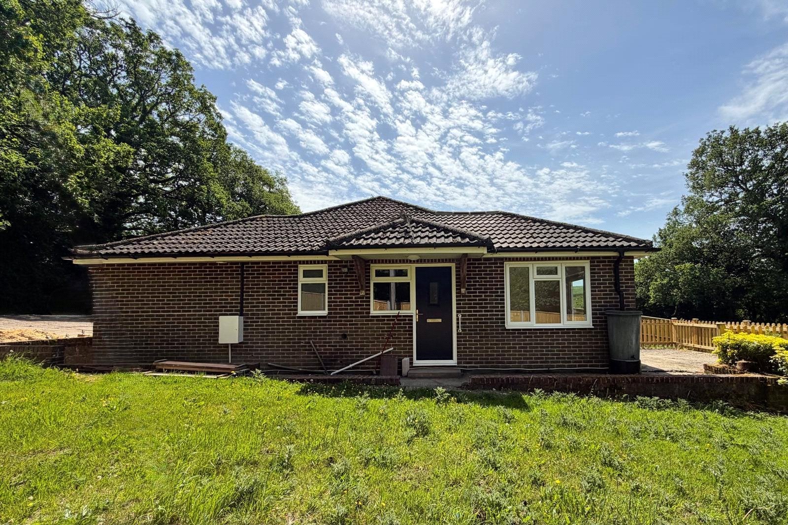 House Ovenhay Copse Lane in East Hampshire
