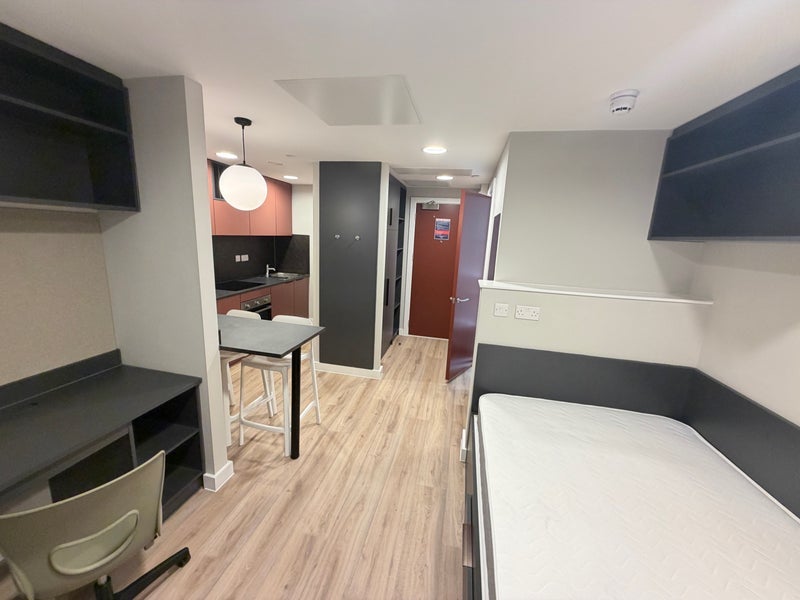 Flat Duncombe Street in Leeds