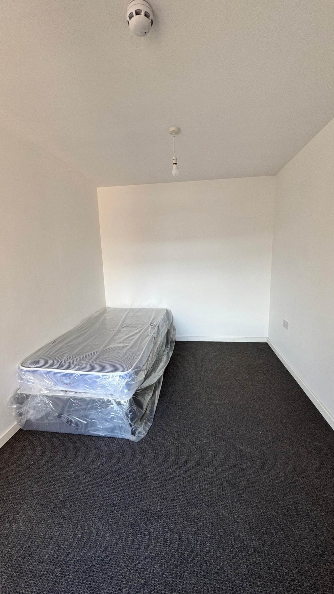 Room Grosvenor Street in Salford