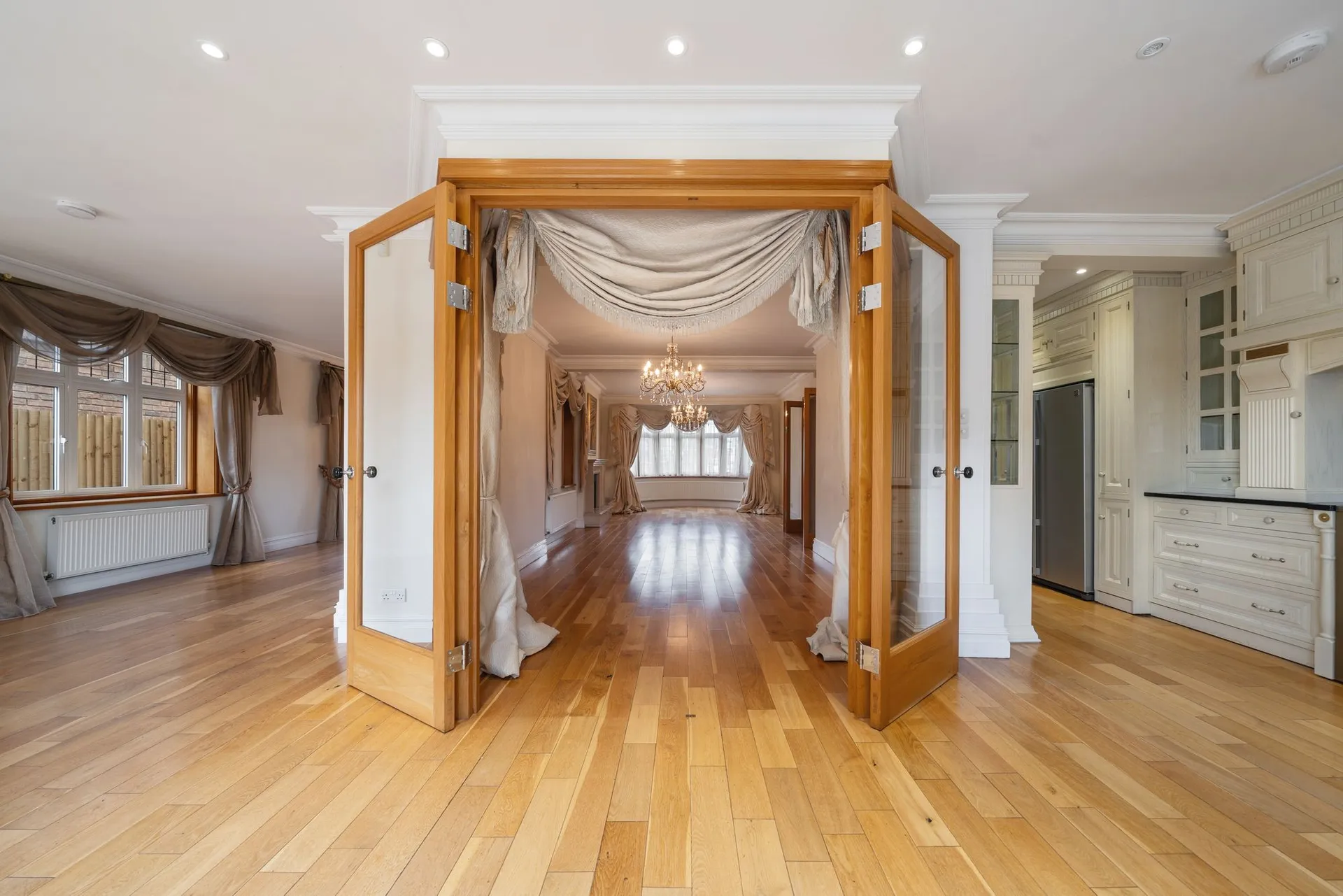 House Laburnum Grove in Greater London