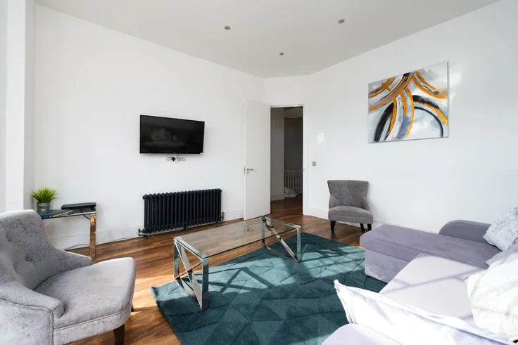 Flat Muswell Hill Broadway in Greater London