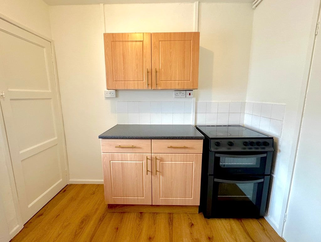 Flat Barrowmead Drive in Bristol