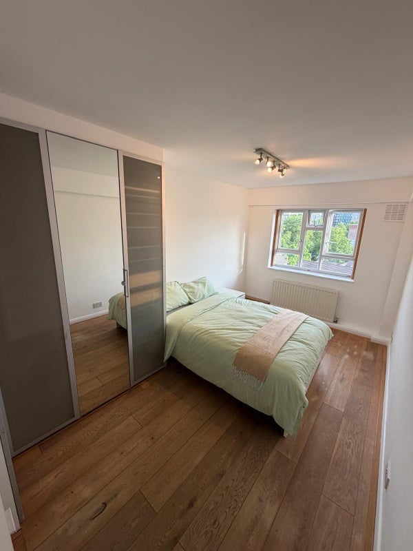 Room Great Suffolk Street in Greater London