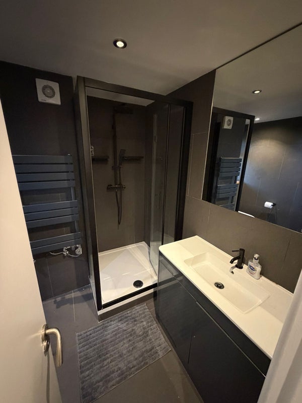 Room Great Suffolk Street in Greater London