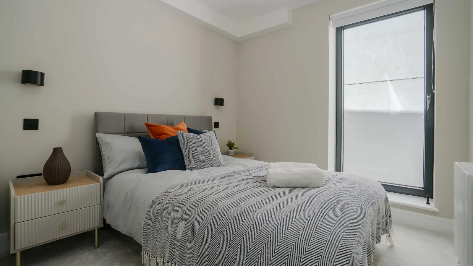 Flat Elm Grove in Greater London
