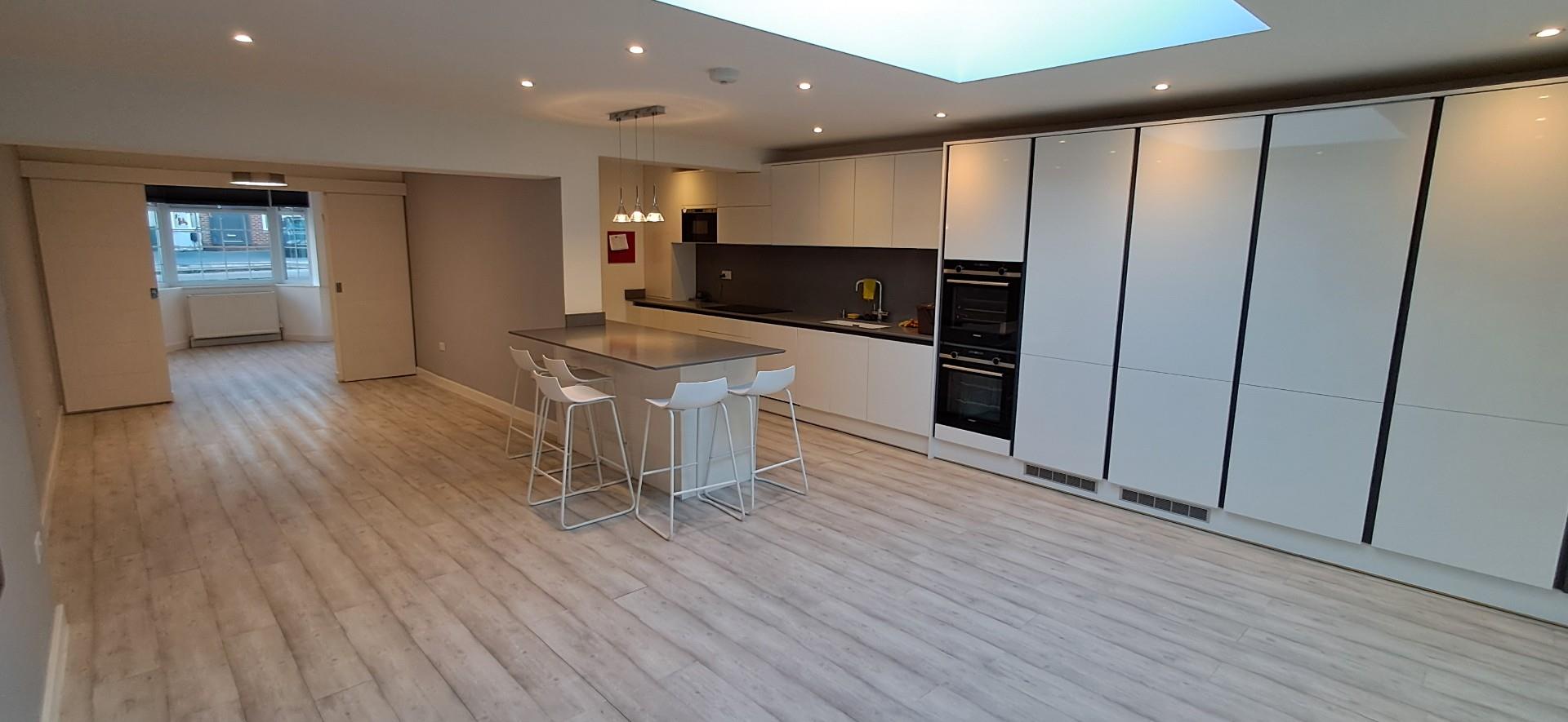 House Stanway Gardens in Greater London