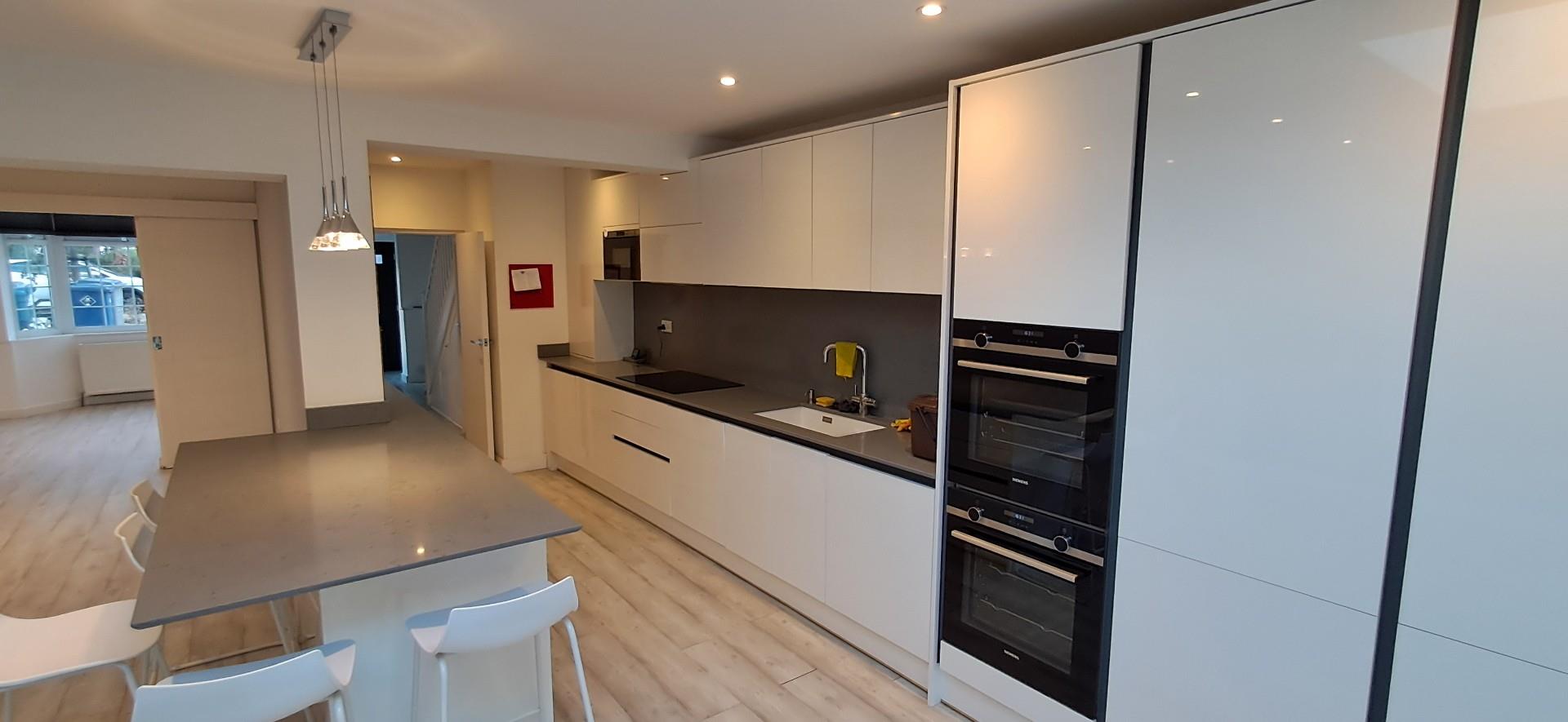 House Stanway Gardens in Greater London