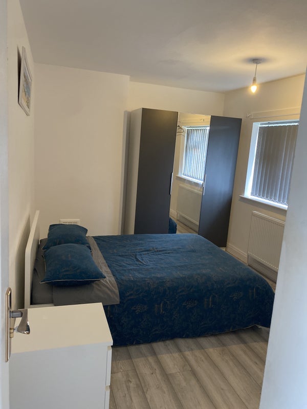 Room Otley Avenue in Salford