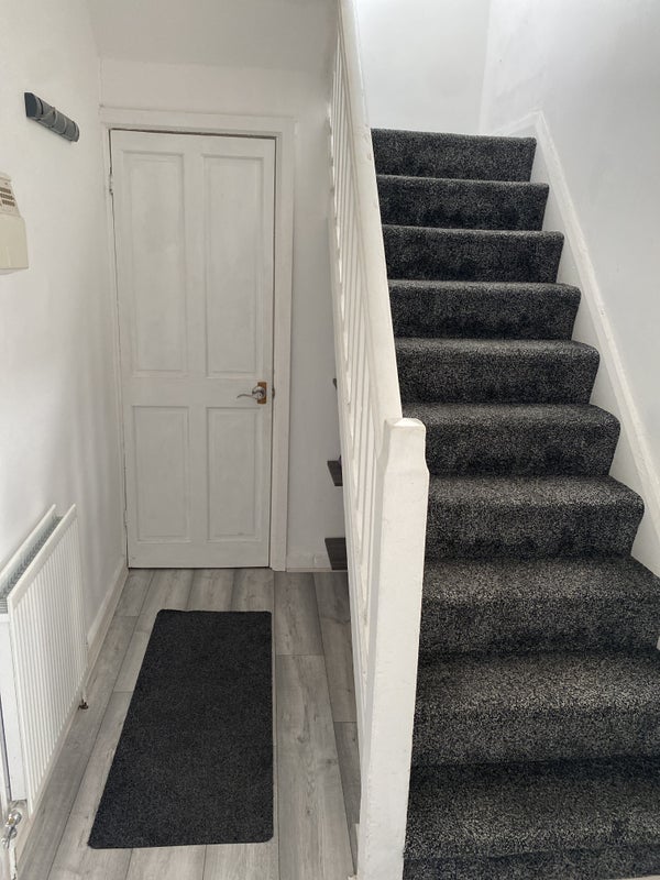 Room Otley Avenue in Salford