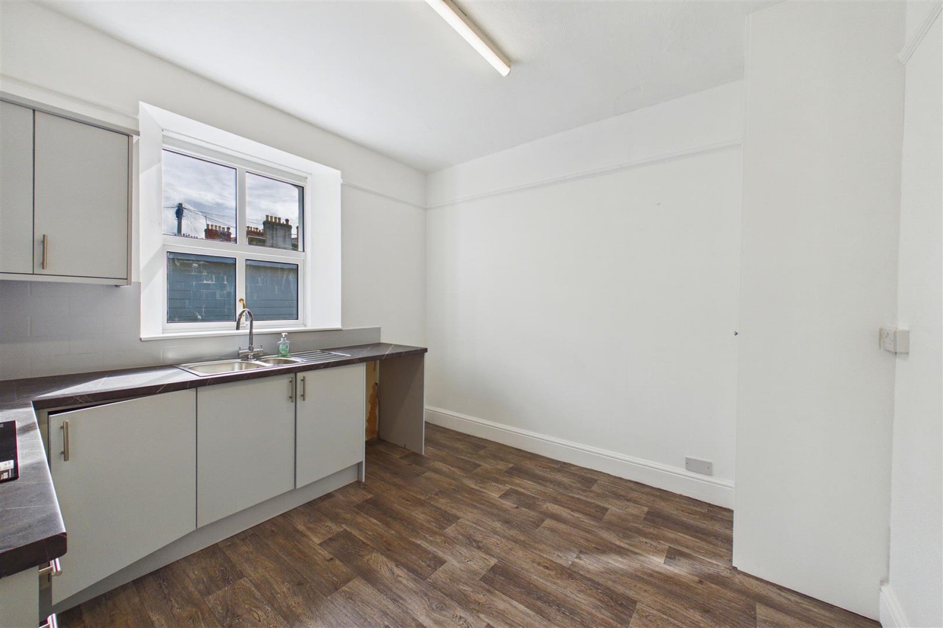 Flat East Street in Newquay