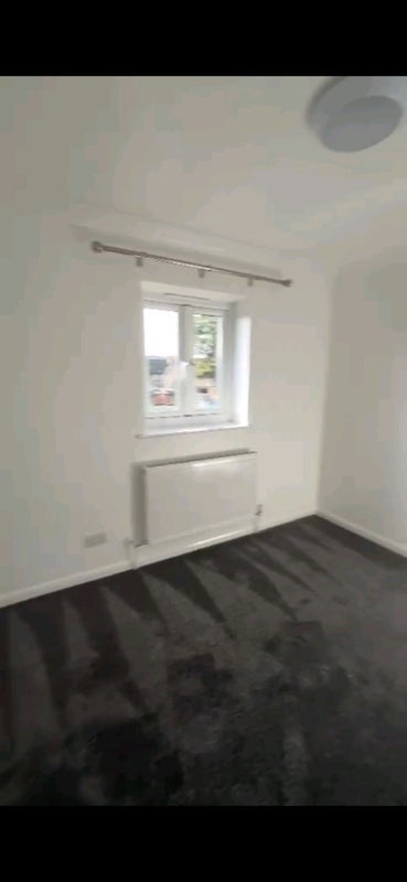 Room Kimberley Road in Greater London