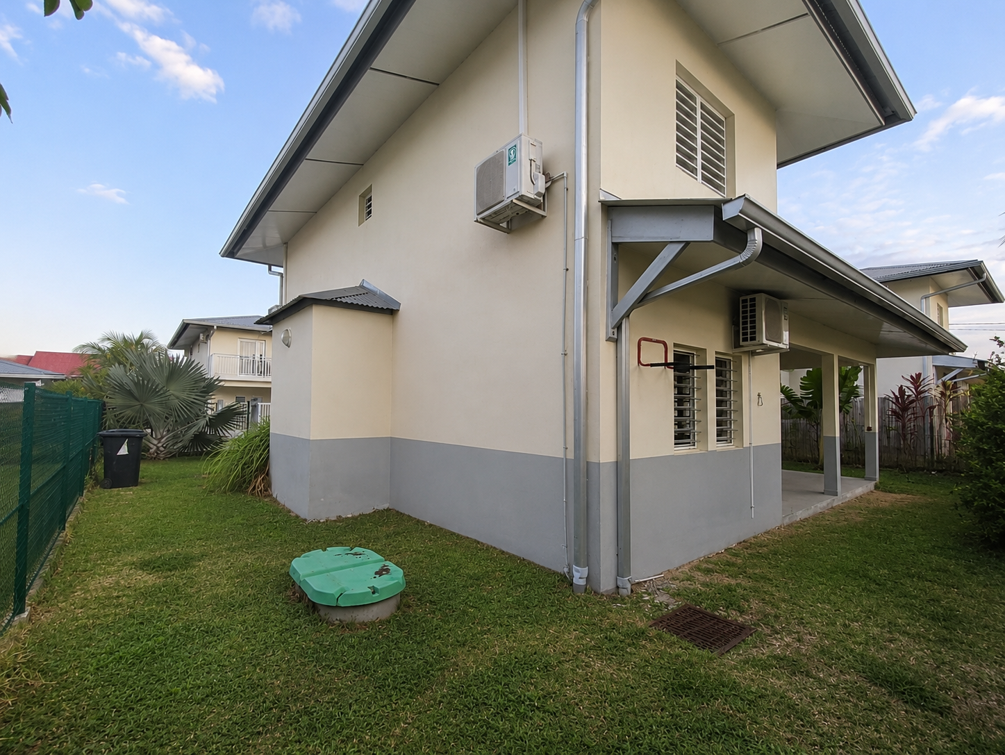 Maison Boulevard Nelson Madiba Mandela à Cayenne