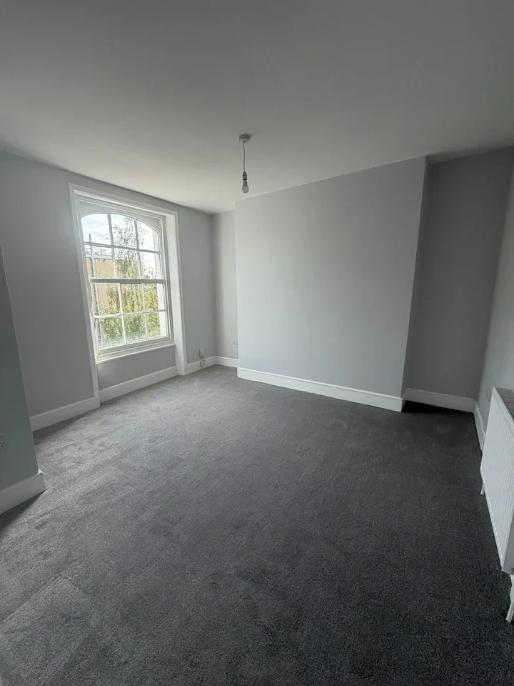 Flat Malden Road in Greater London