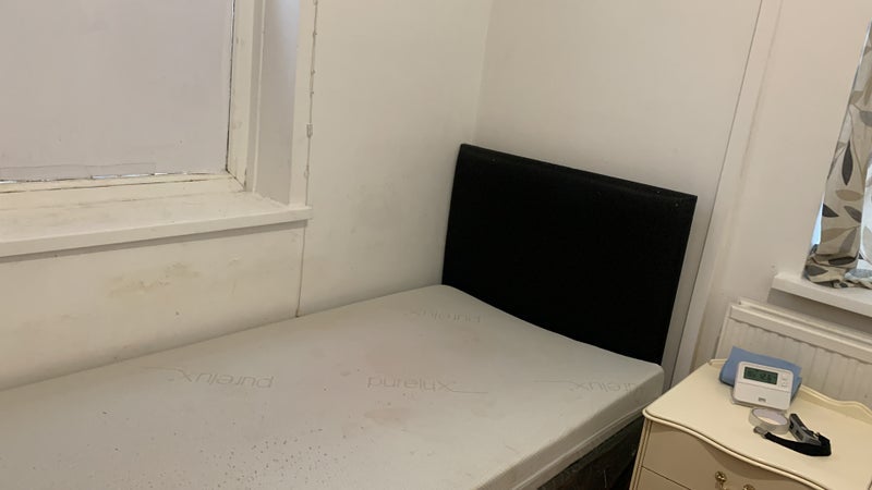 Room Lyndhurst Street in Cardiff