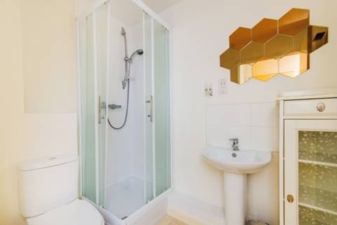 Flat Beckenham Road in Greater London