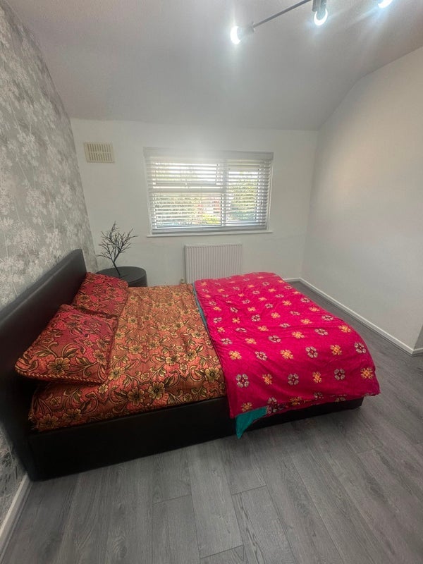 Room Plaistow Avenue in Birmingham
