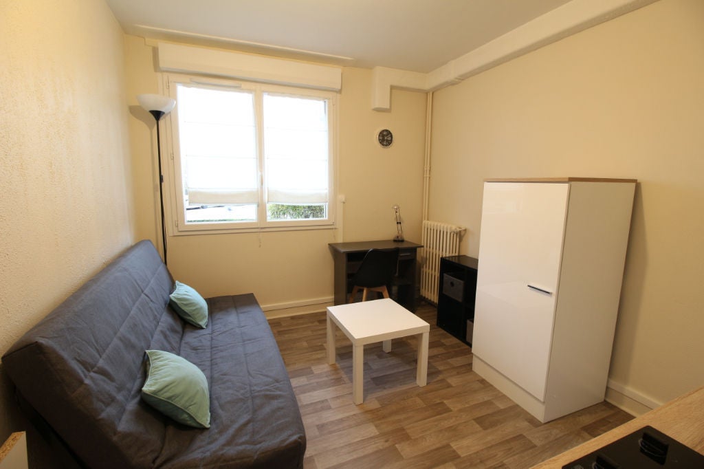 Chambre Avenue de Paris à Reims