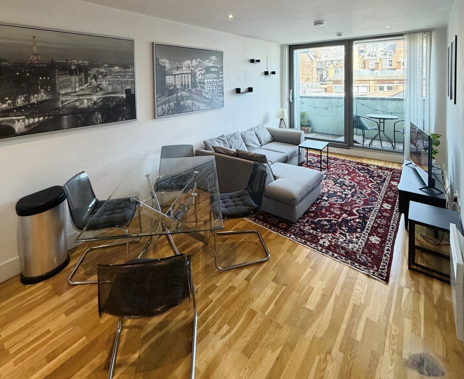 Flat Rumford Place in Liverpool