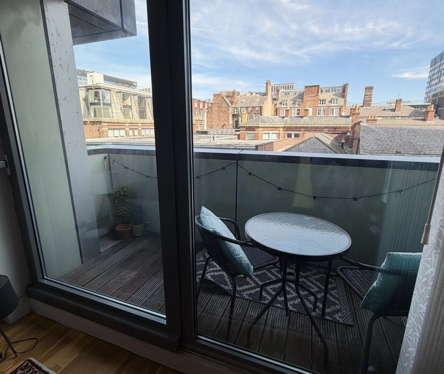 Flat Rumford Place in Liverpool