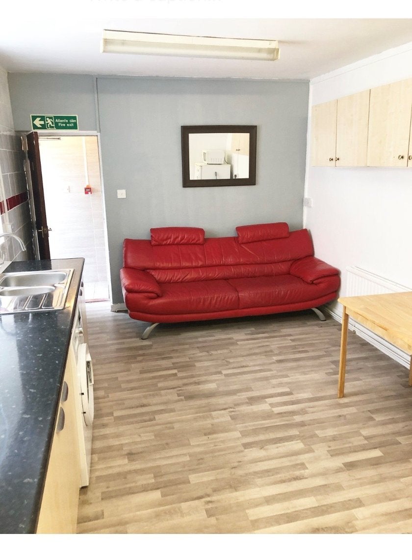 Flat Mansel Street in Swansea