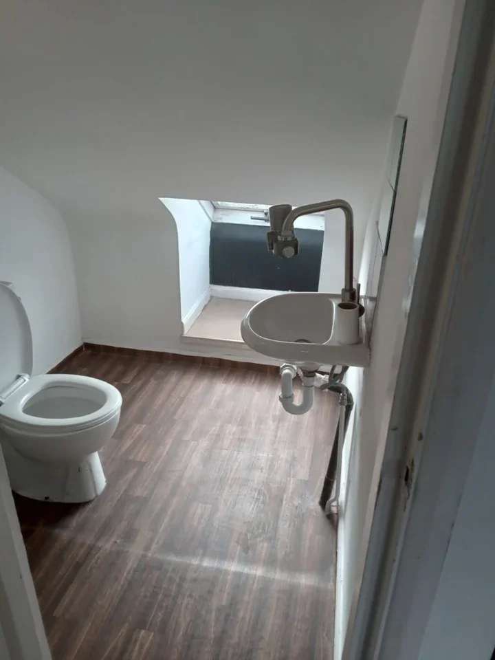 Room Clonmell Road in Greater London