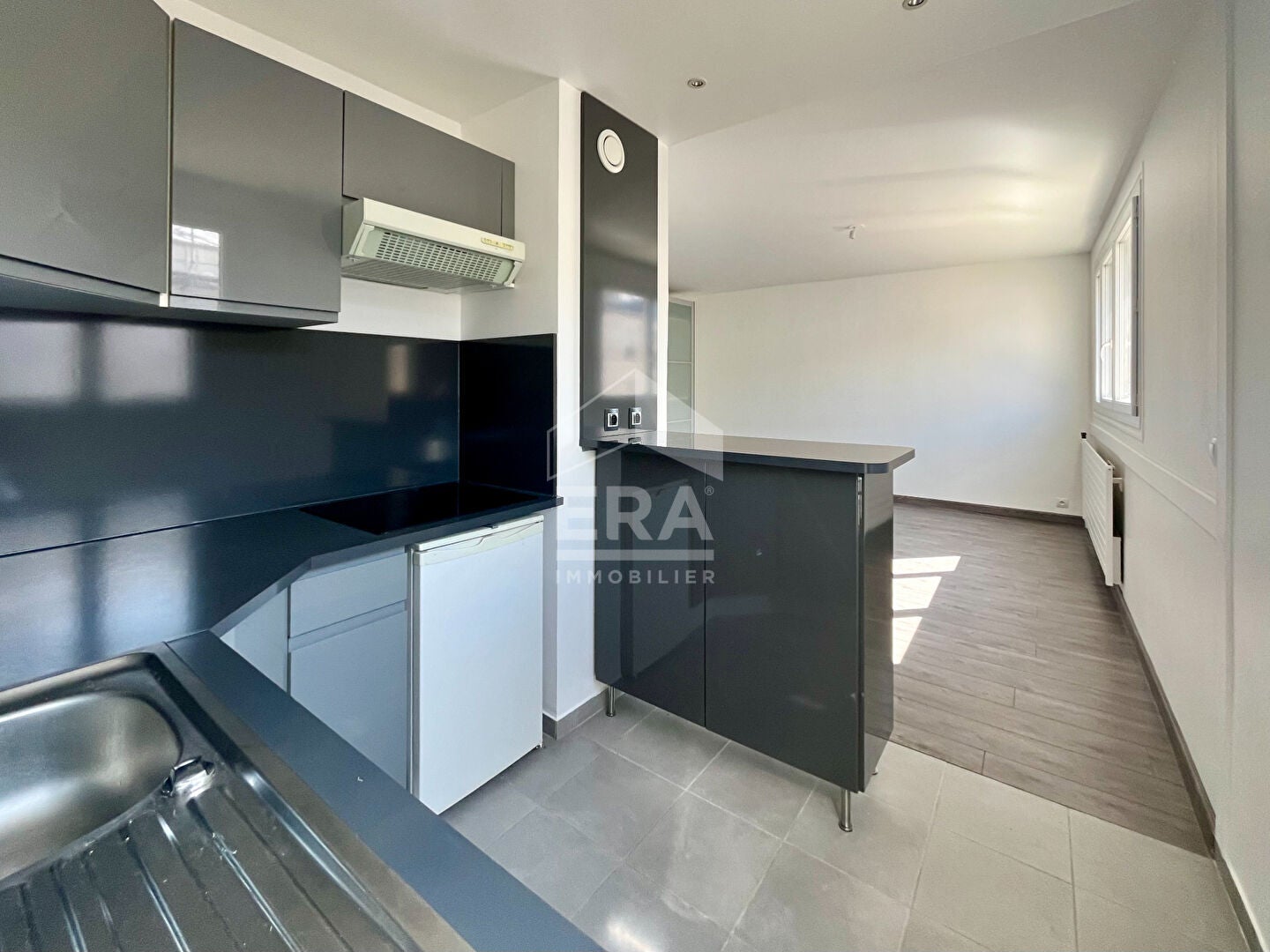 Flat Rue Marius Aufan in Levallois-Perret