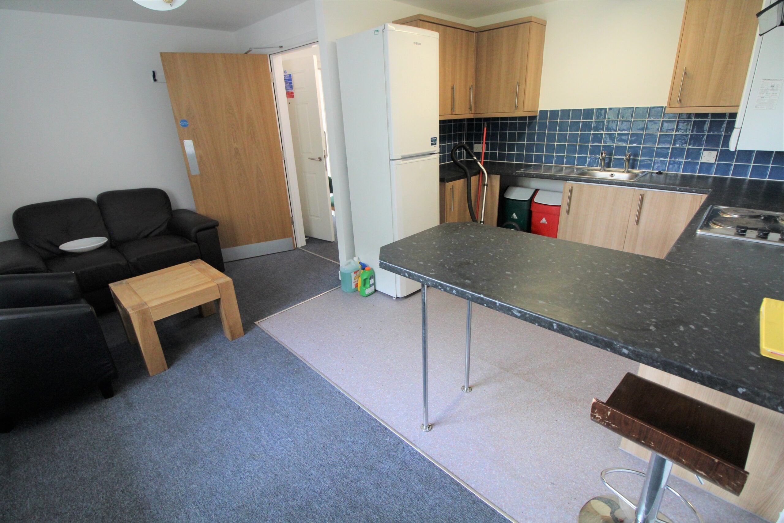 Room Lincoln Road in Peterborough