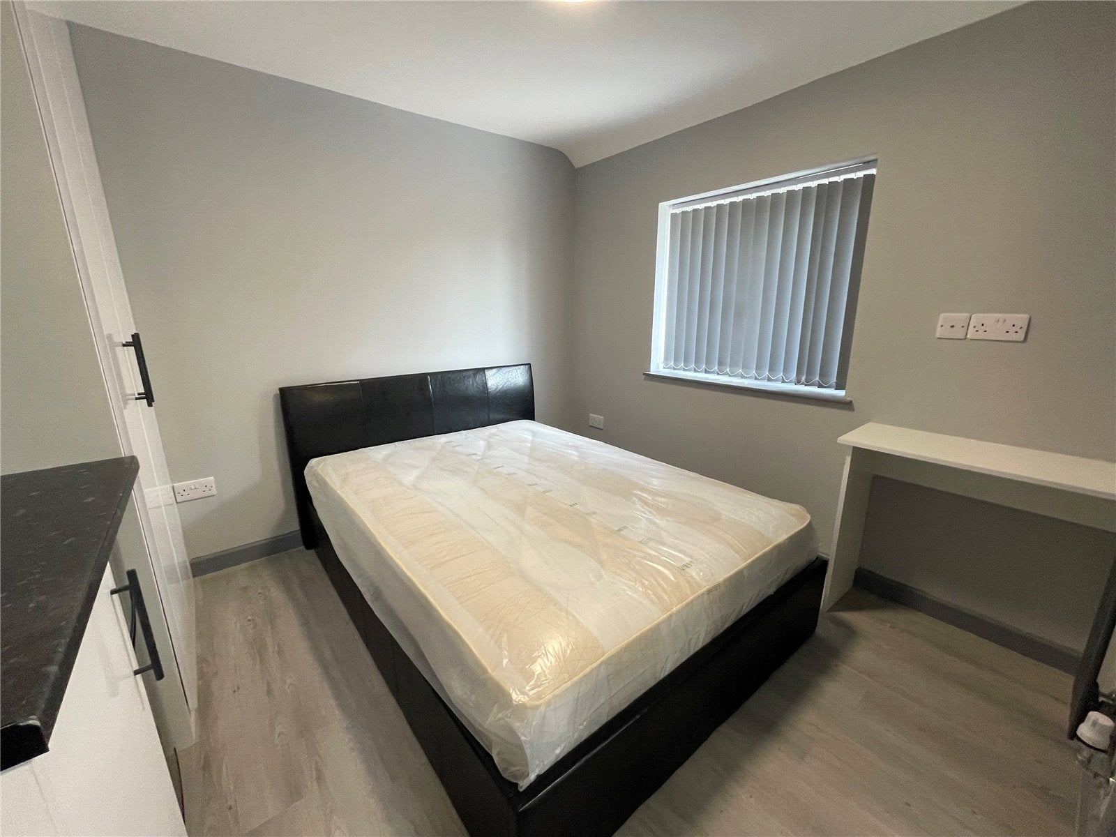 Room Thirlmere Avenue in Reading