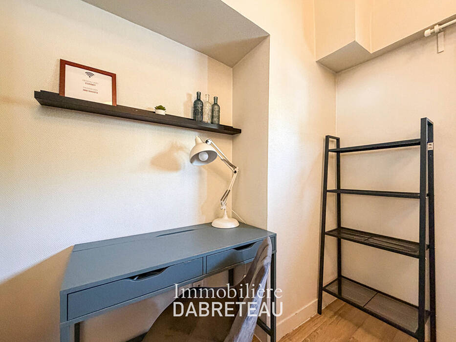 Chambre Rue du 4 Août 1789 à Villeurbanne